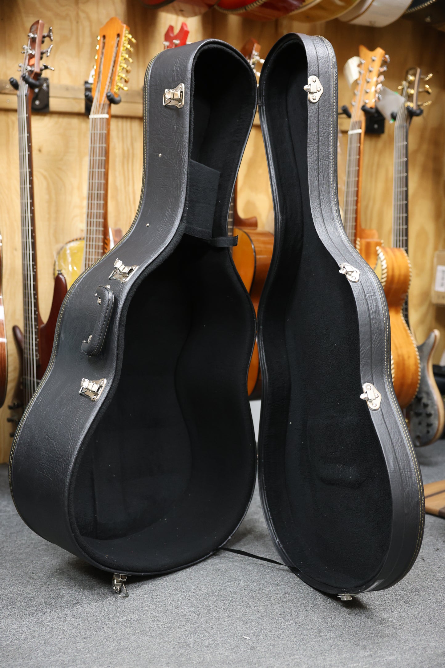 Guitarron Case JR-Size – Handcrafted in Paracho