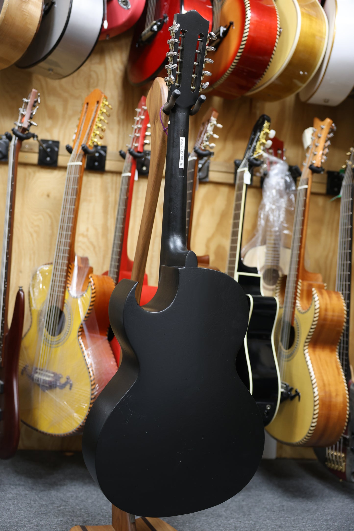 Bajo Quinto Black Pattern Paracho