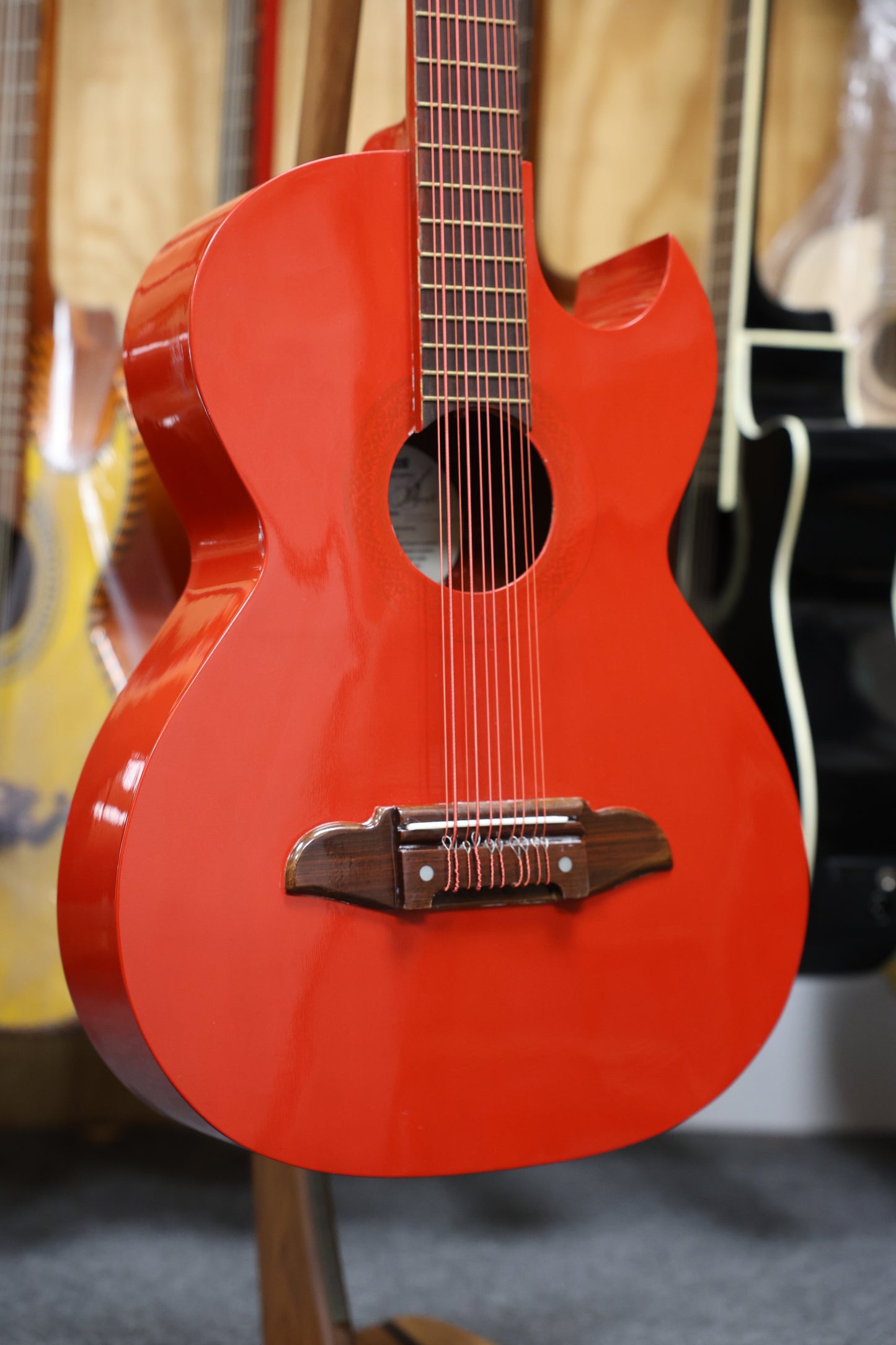 Bajo Quinto Red Glossy - Hand Crafted