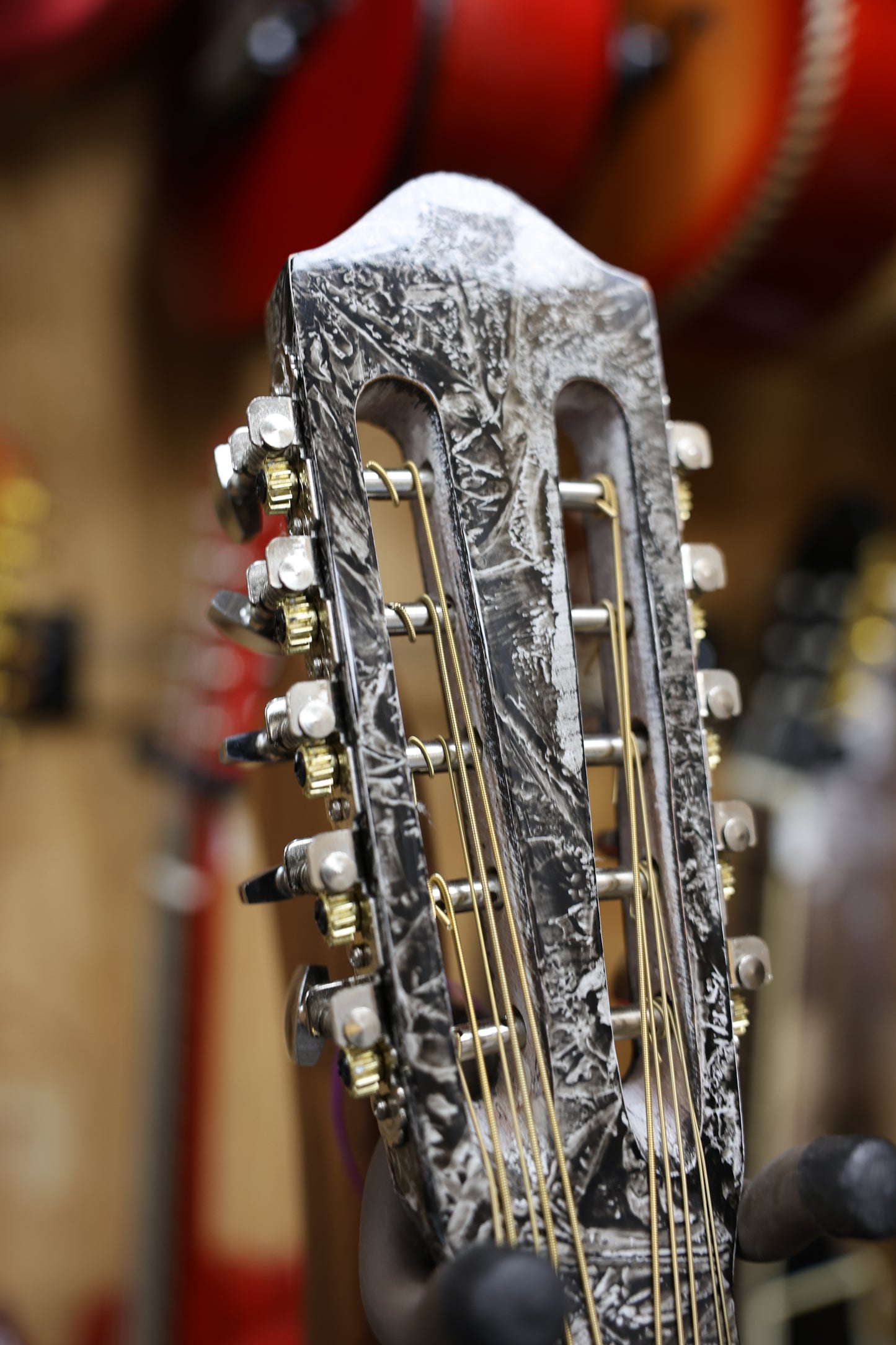 Bajo Quinto White Washout - Hand Crafted