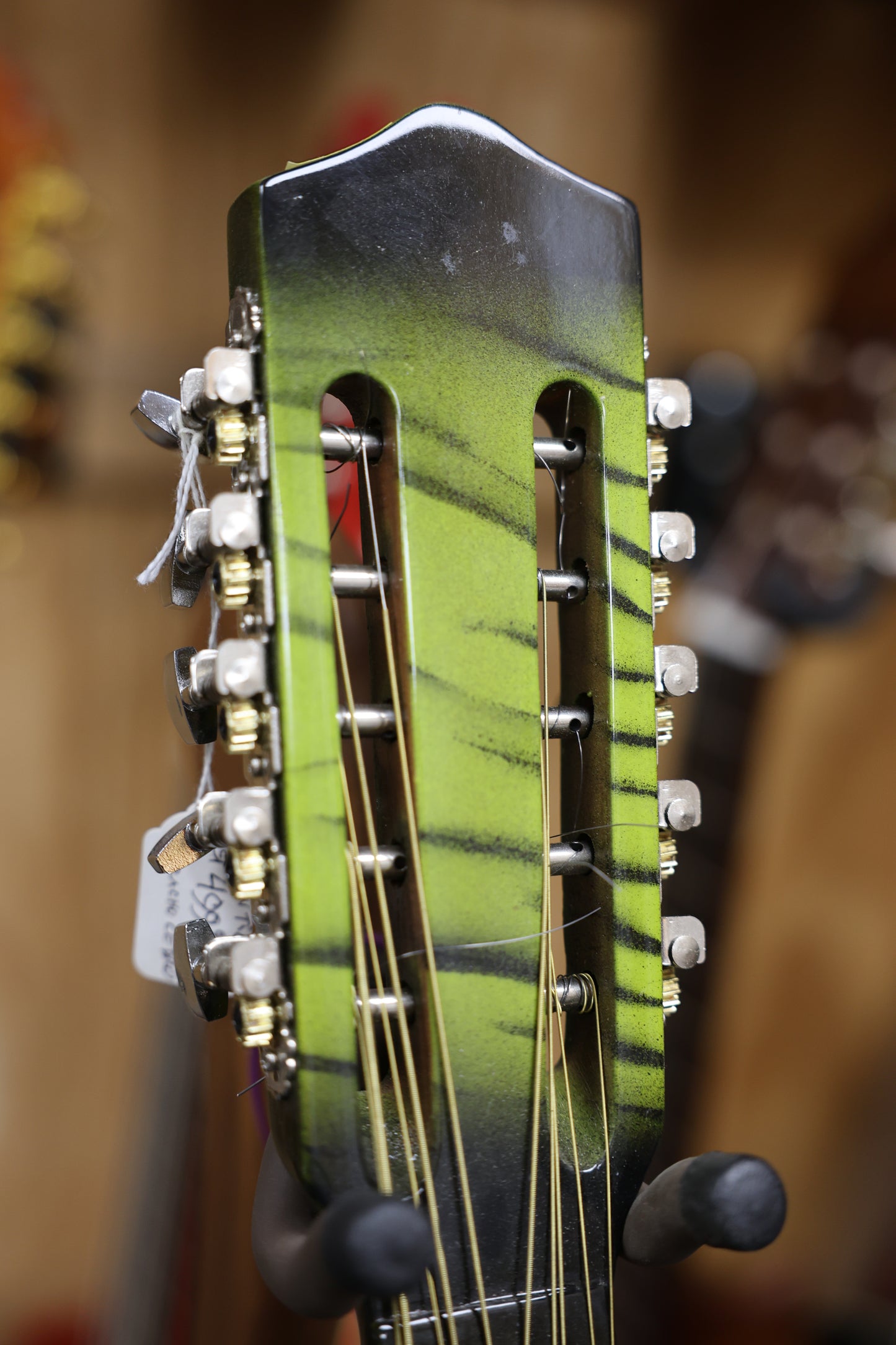 Bajo Quinto Green Tiger