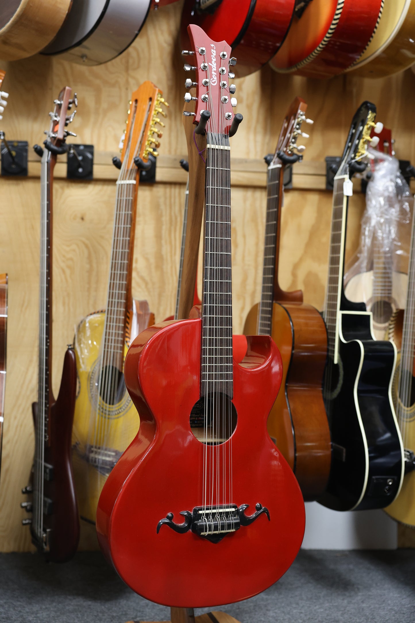 Bajo Quinto - Glossy Red