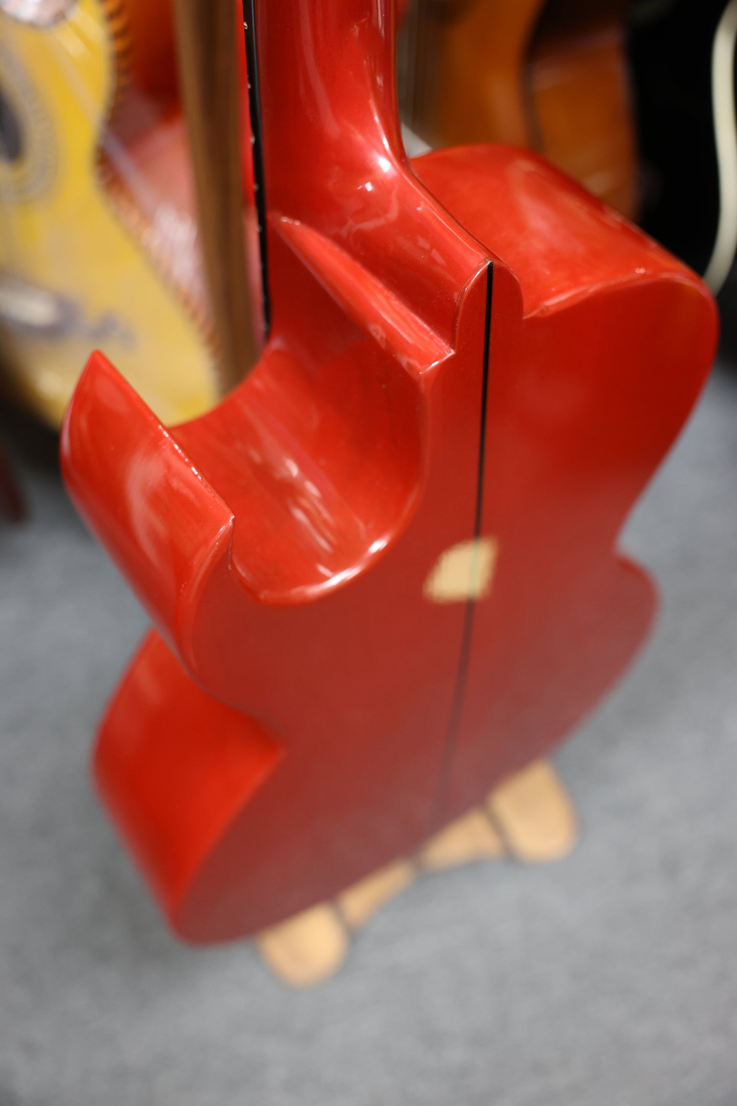 Bajo Quinto - Glossy Red