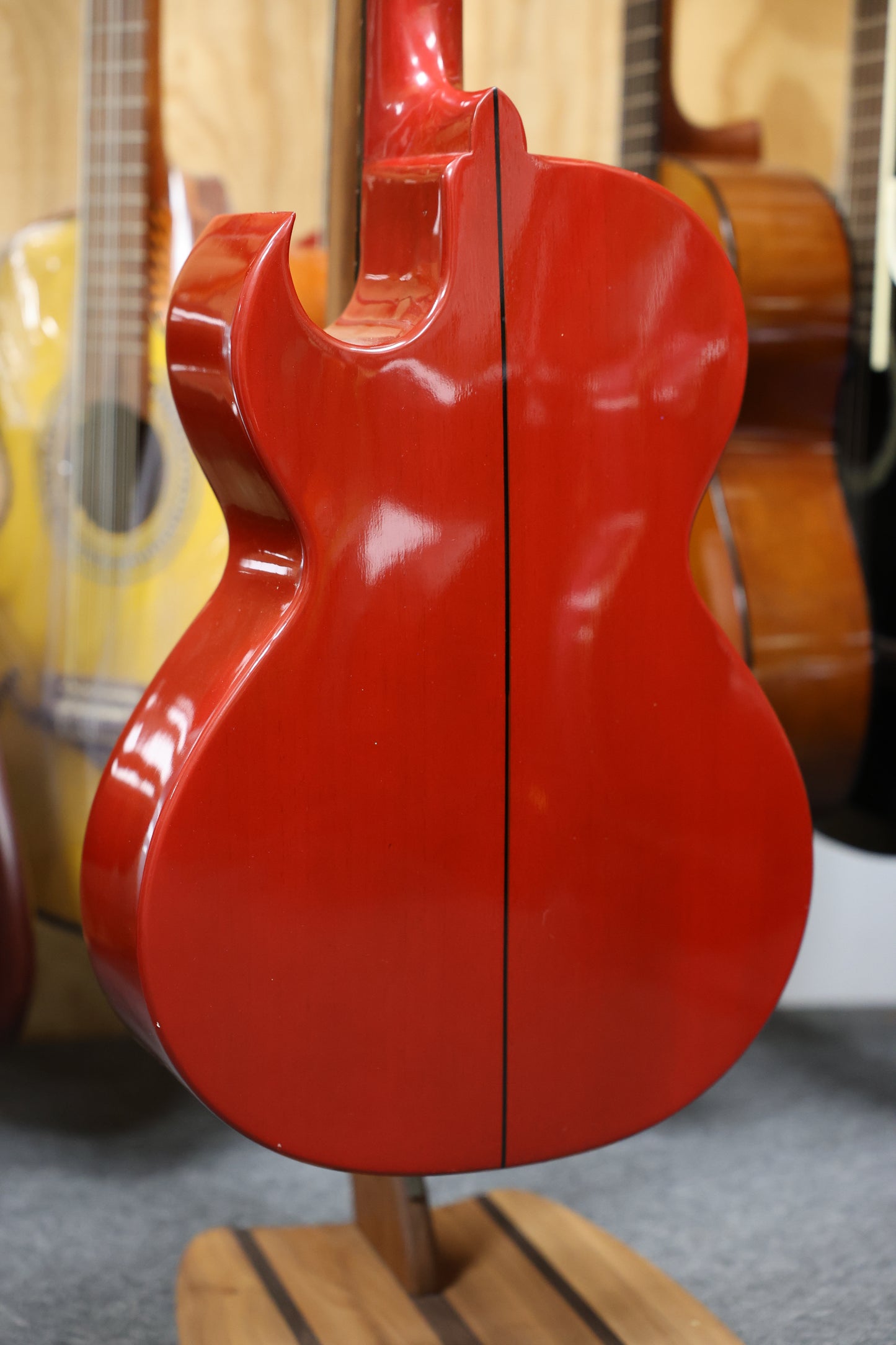Bajo Quinto - Glossy Red