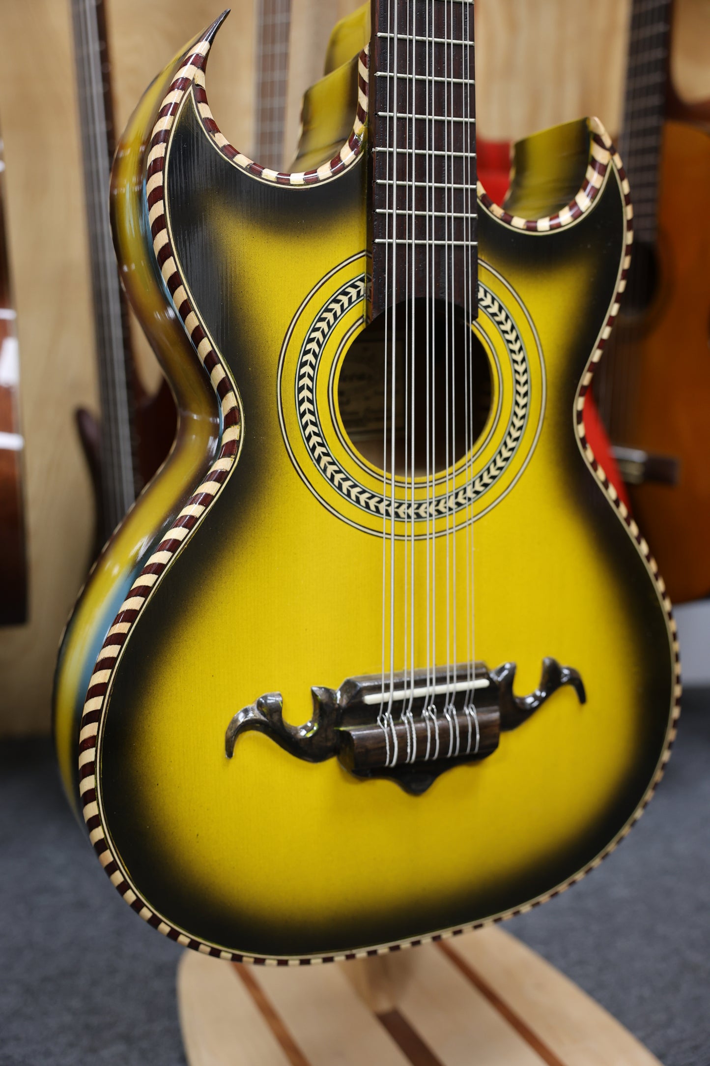 Bajo Quinto Hand Crafted | Paracho - Yellow Shadow