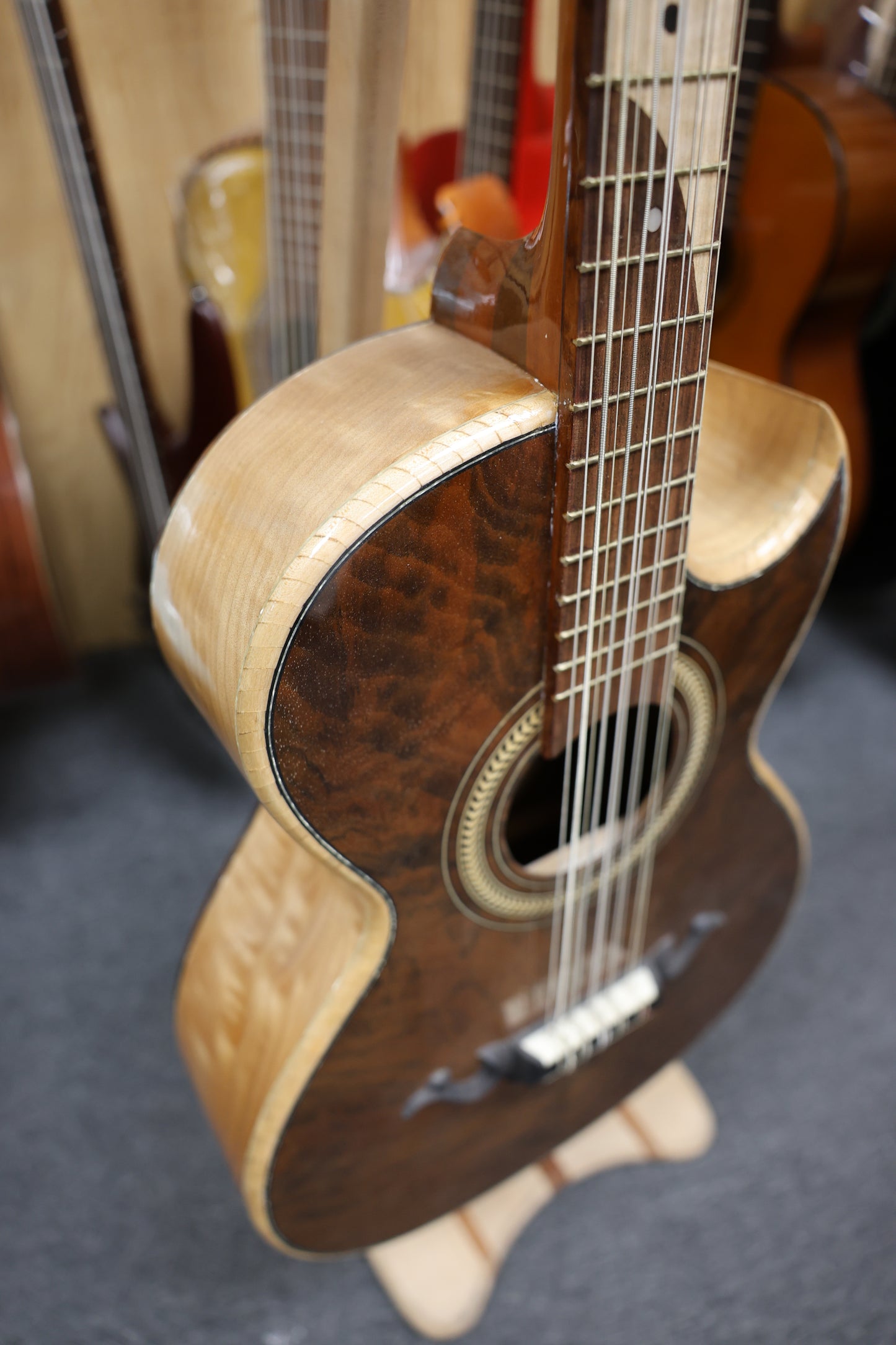 Bajo Quinto Hand Crafted | Paracho - Natural Dark