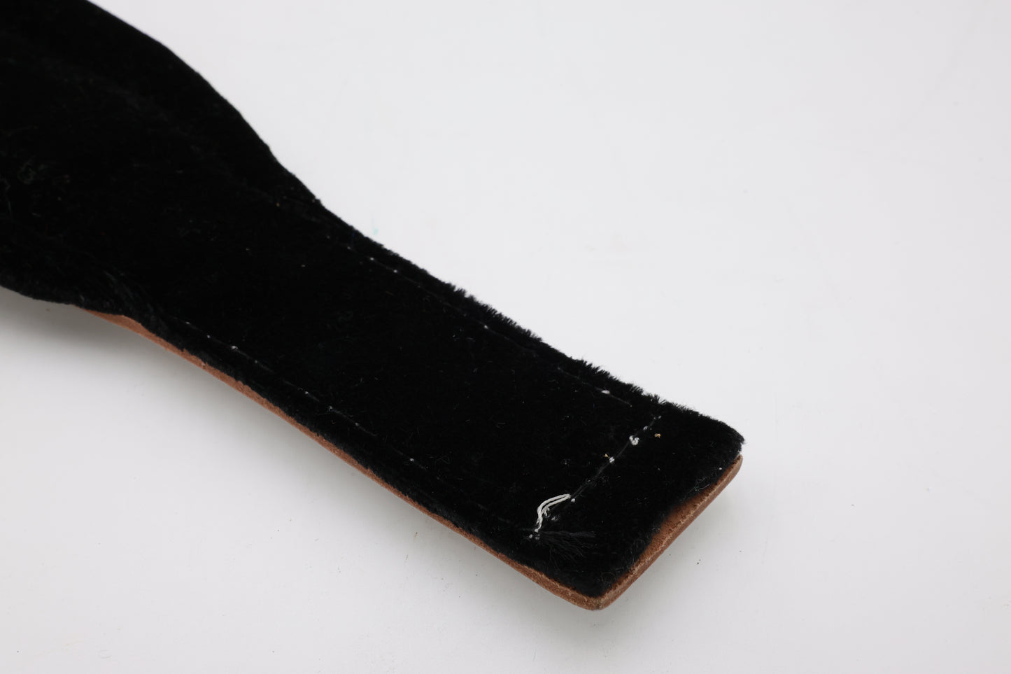 Boppola Italy White on Black Accordion Bass Shoulder Strap (Thread Screw Mount)