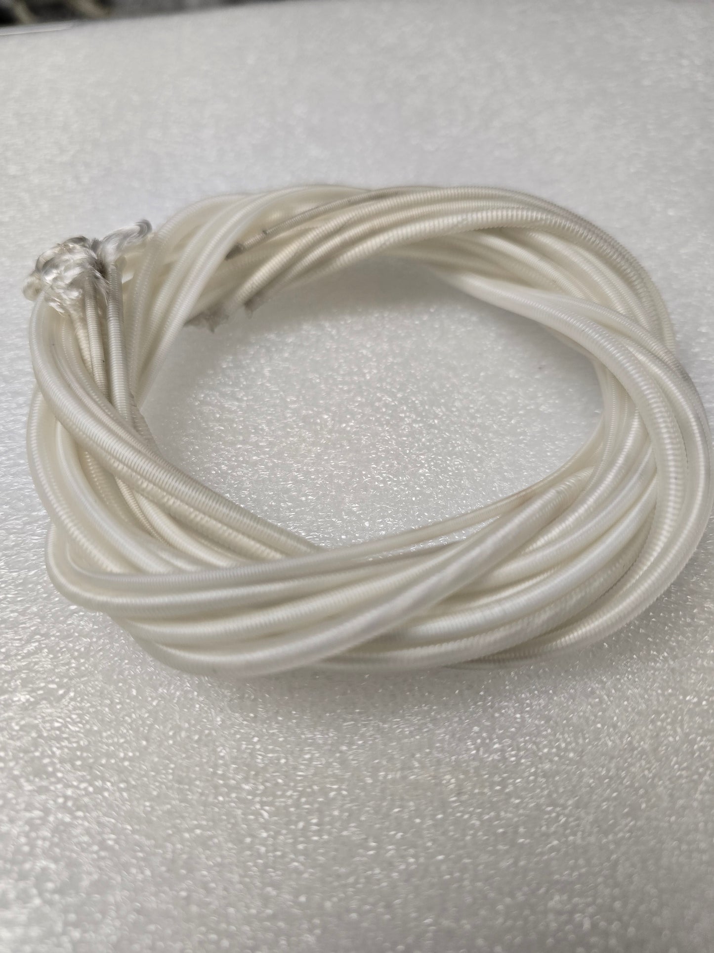 TOLOLOCHE string set.