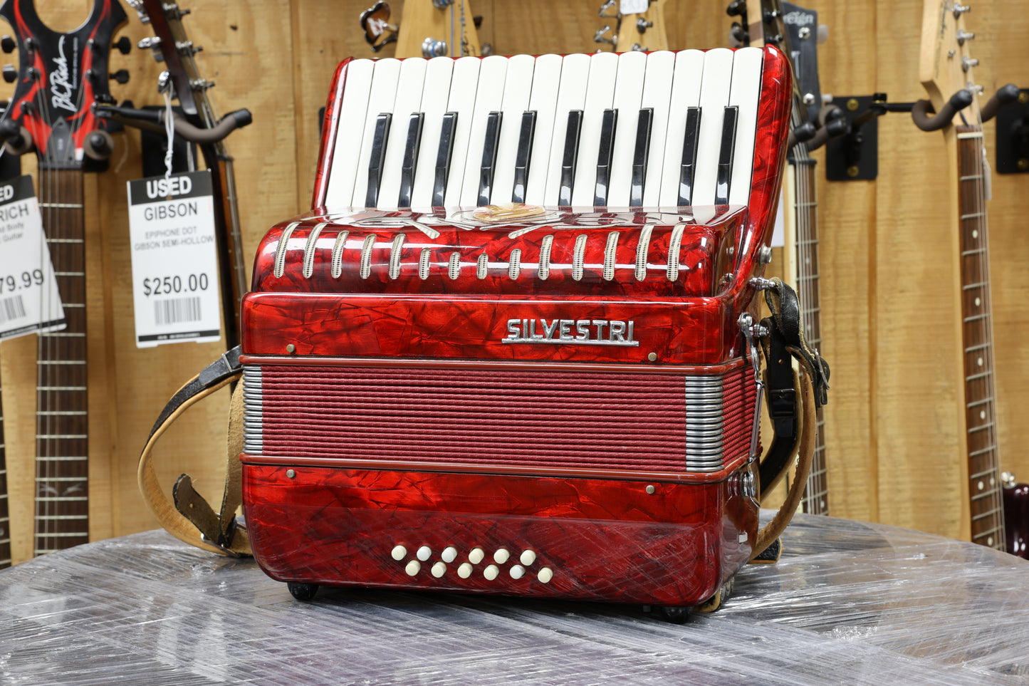 Silvestri (25 Treble Key, 12 Bass Button)