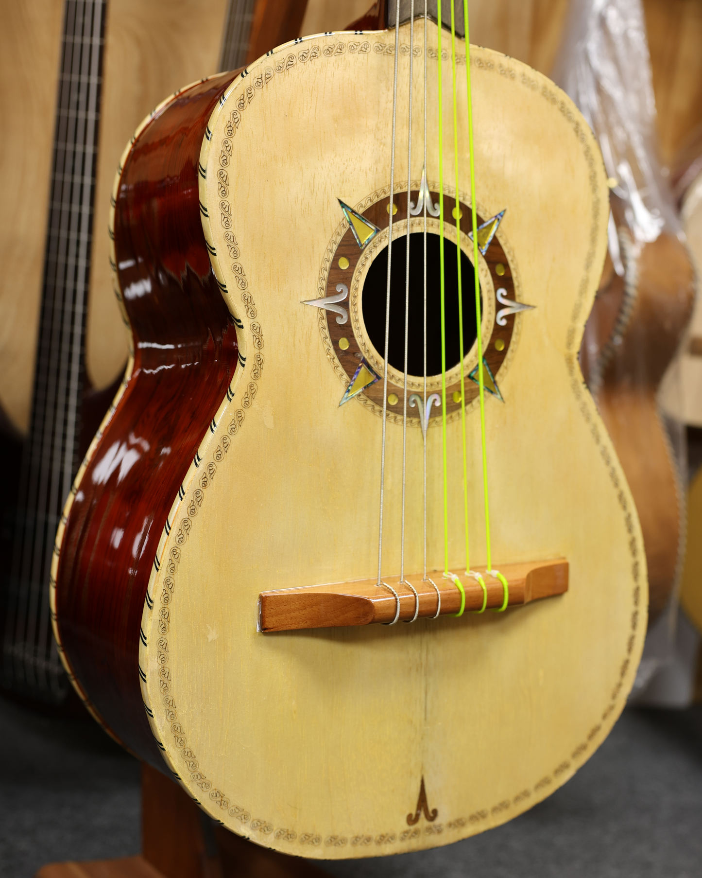 Guitarron Paracho - Hand Crafted