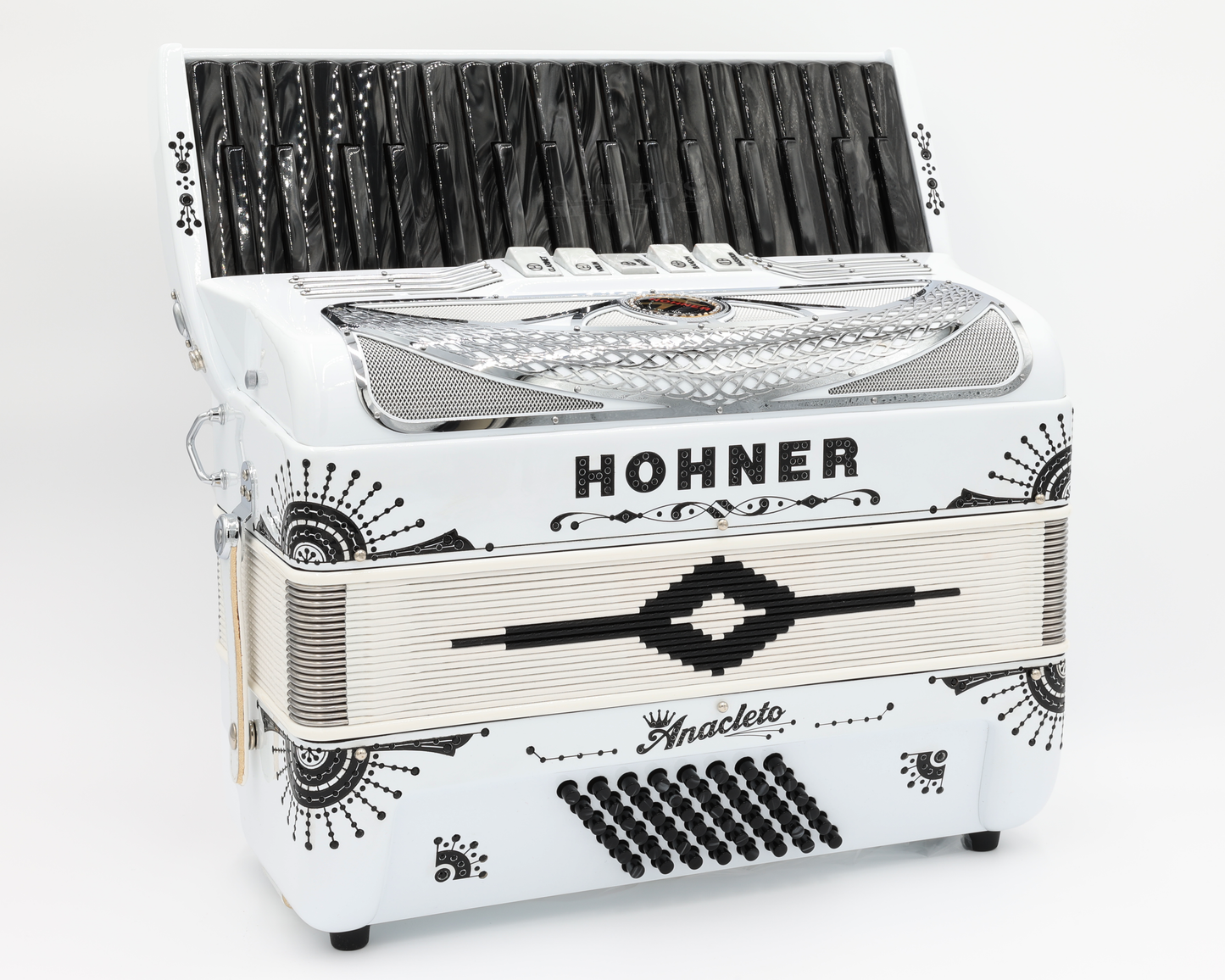 Hohner Anacleto Latino III 34/48  5 Switch Accordion - White