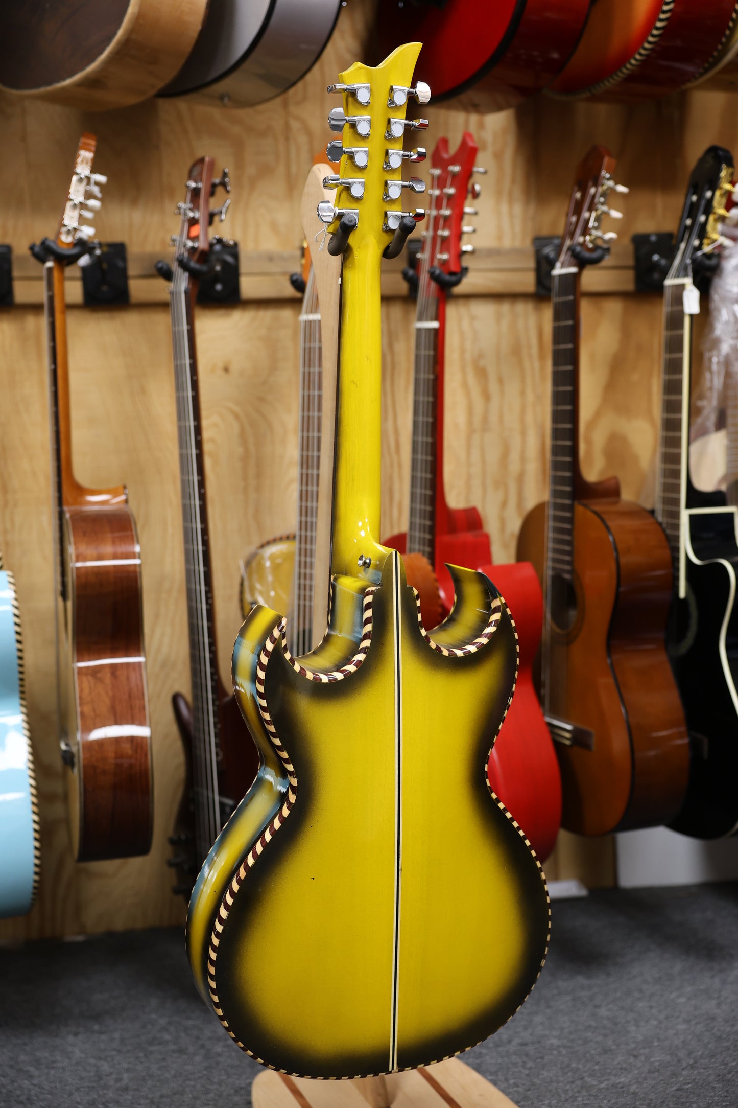 Bajo Quinto Hand Crafted | Paracho - Yellow Shadow