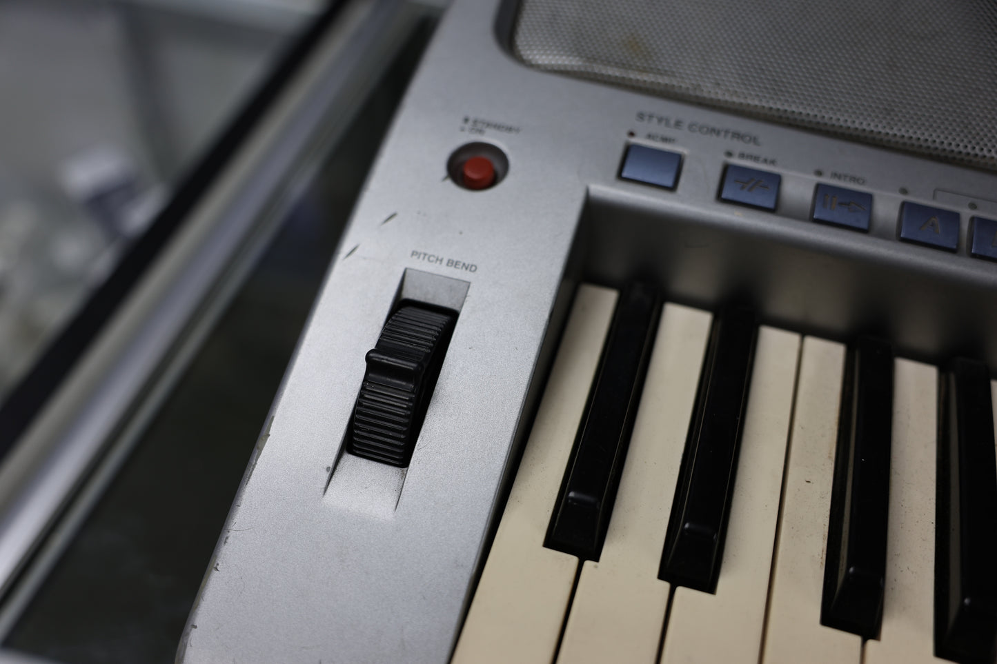 Used Yamaha PSR1100 Keyboard (No Power Supply)