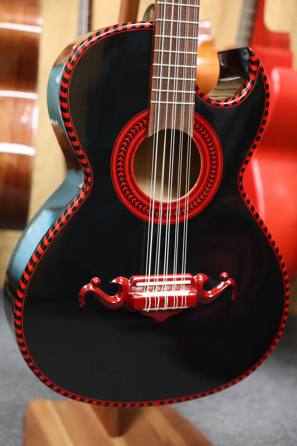 Paracho Elite Series Bajo Quinto –(Black with Red Trim)