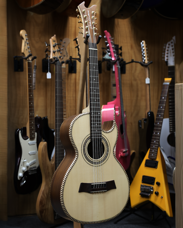 Bajo Quinto Hand Crafted | Jesus Sevillano