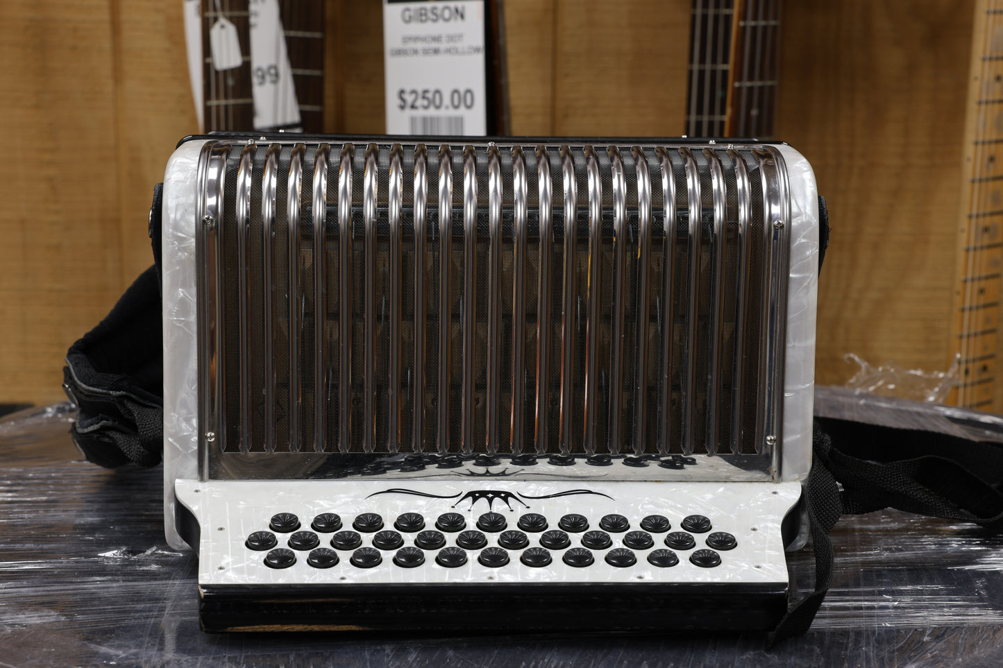 Corona Xtreme Accordion EAD - White Pearl